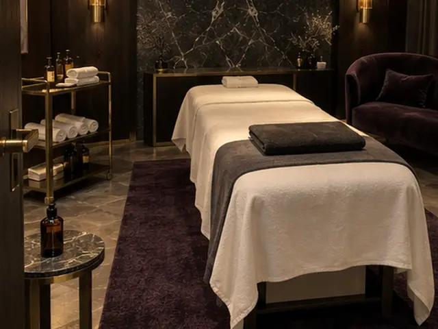 Siyah mermer duvarlı masaj odası — Torium, Masaj Salonun